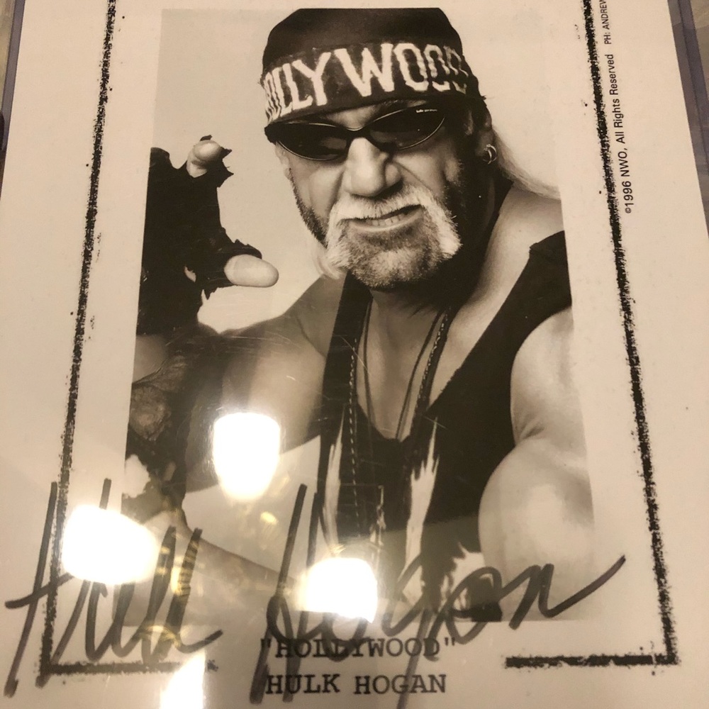 NWO Hulk Hogan signed βπΌ (Rp) - Picture 3 of 3
